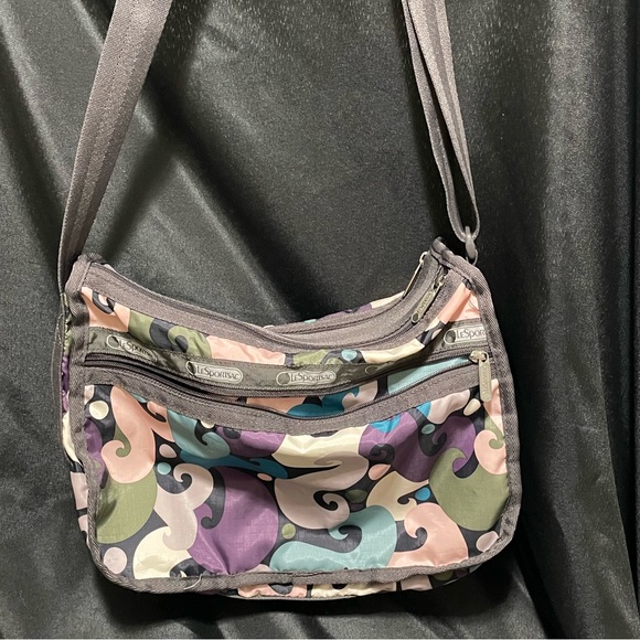 LeSportsac Deluxe Crossbody Expandable Bag Purse 2 Main Compartments - Picture 2 of 10